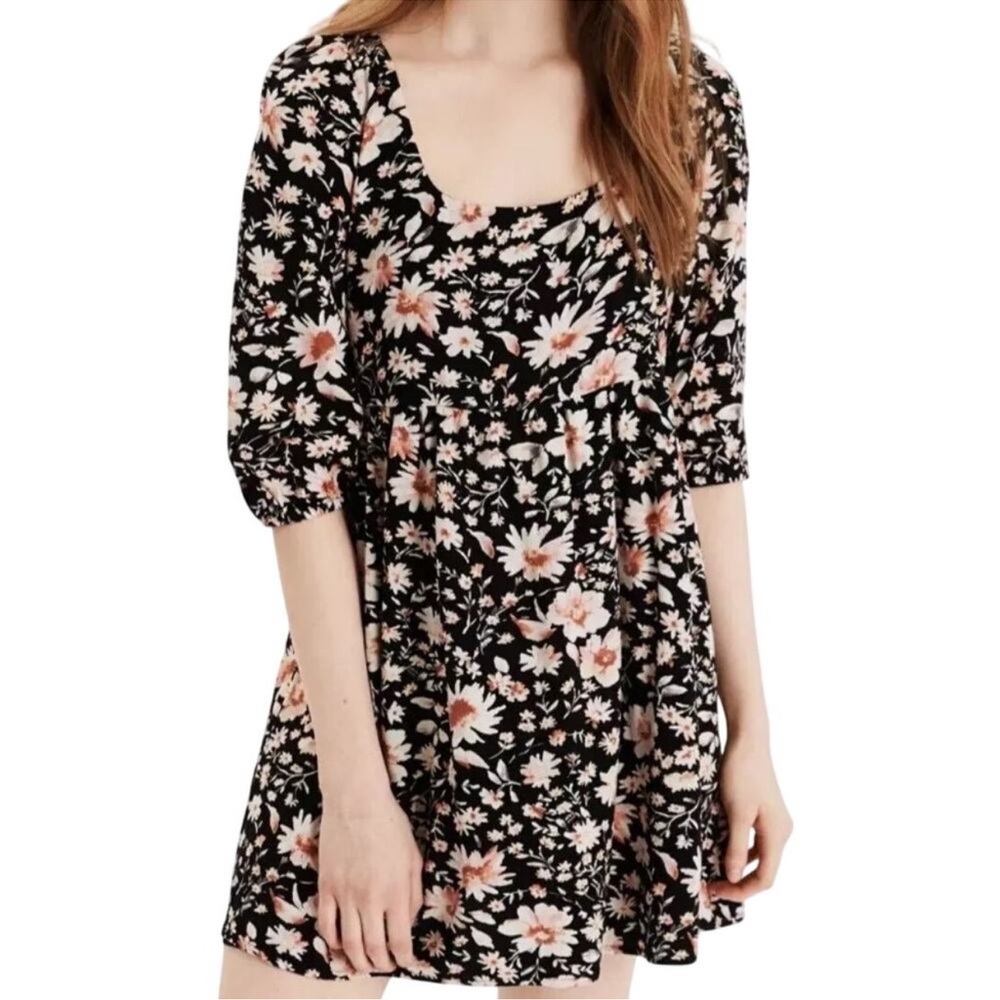American Eagle Black Square Neck Floral Print Baby Doll Puff Sleeve Mini Dress